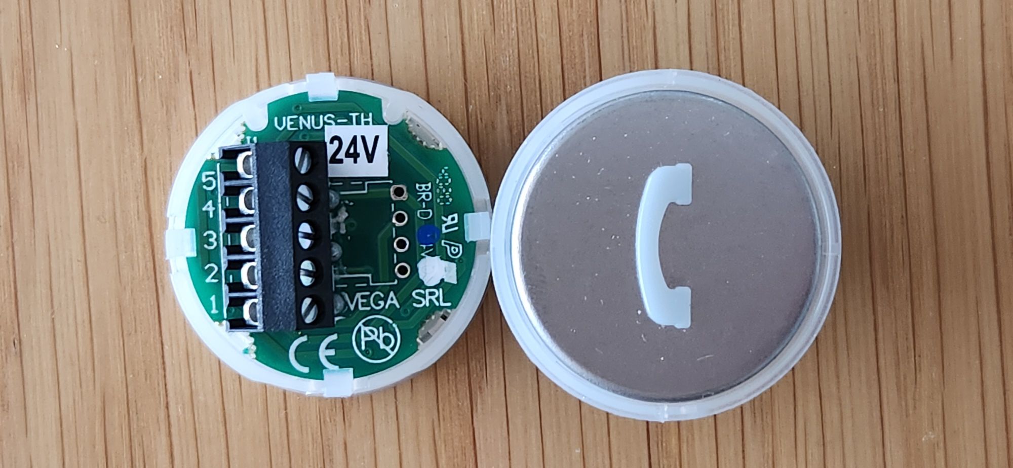 Vega Venus 2.0 Easy Living Type Push Button